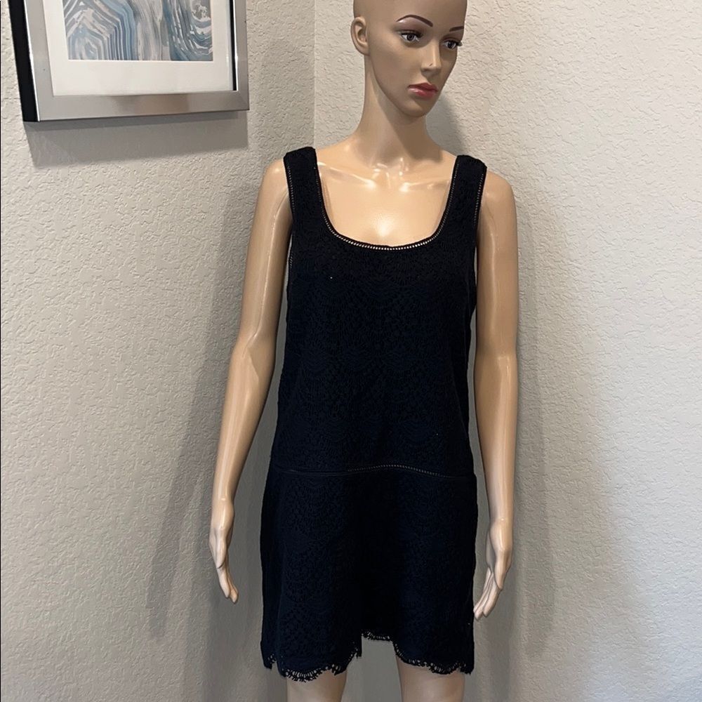 Juicy Couture-Chic ilet lace Black Sleeveless Dress